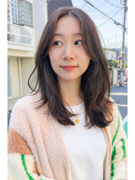 トレス(TRESS) レイヤーカット 顔周りレイヤー グレージュ 透明感 表参道
