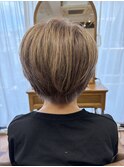 ブリーチなしで明るめグレージュカラー◎