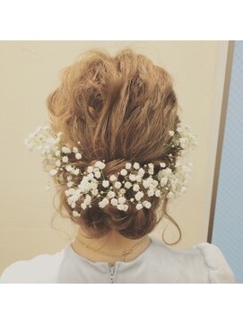 リア(Li'a by neolive) かすみ草　生花　アレンジ(