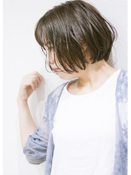 シロ(SiLO) 【アプリエカラー】束感ボブ