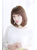 Resortsalon M【新宿東口店】大人カジュアルツヤ系内巻きボブ