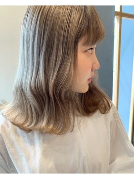 ステイシー(stay she) くすみ色 × ミルクティベージュ