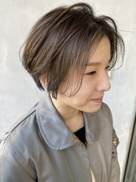 イン(in.) イヤリングカラー×ハンサムショート