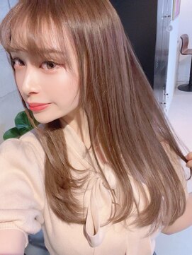 イーラ(era) 《era》ハイトーンベージュカラー プラチナストレート みわ