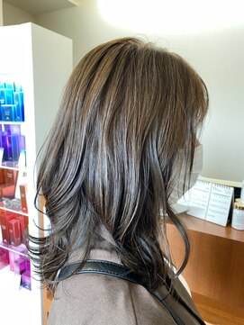 シープ(Sheep) 秋らしいオリーブグレージュ