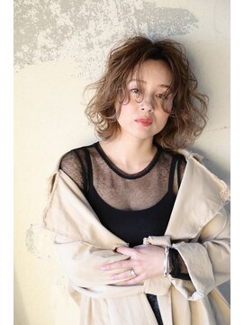 レイフィールド 関店 ベージュグラデーション