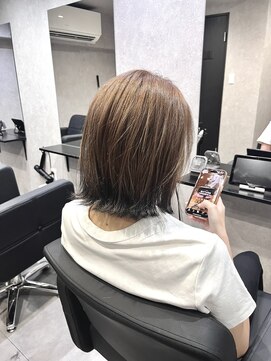 スティーン(STEEN) エンドカラー