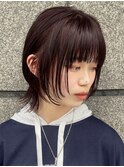 ボルドーミディアムレイヤーハッシュカットウルフ美髪フェイス