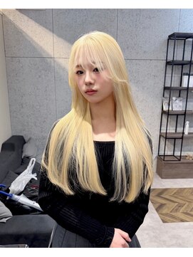 ローレン(Lolen.) ロングヘア!抜きっぱなしブロンド ふじゆー