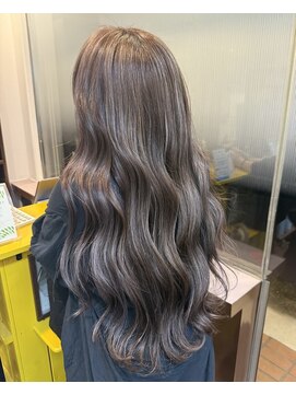 リン(Lin.) 明るめベースコントラストハイライト【リズ】