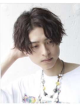 リップス 自由が丘(LIPPS) 前下がりセンターパート