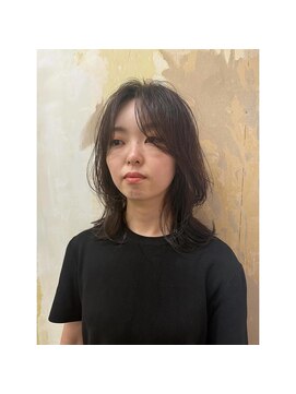 フィリュヌ(filune) ミディアムウルフカット