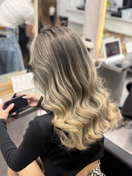 ラピス 福岡天神店(Lapis) やまでぃーハイトーンブリーチ&ダブルカラーエクステ髪質改善