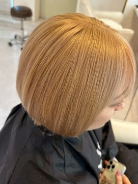 スペックホルダーミミ(Spec Holder mimi) ハイトーンベージュ×ツヤボブ