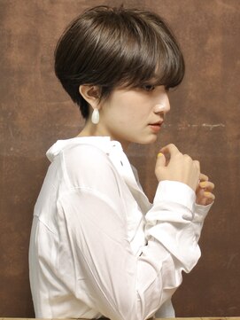 シアンデルカ(CYANDELUCCA) 耳掛けマッシュショートヘア