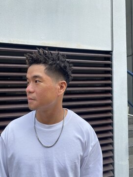 レンゲン(LENGEN) メンズパーマフェードバーバーツイスト理容室カット