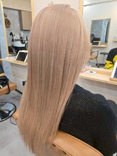 イロカヘアー(iroca.hair)&nbsp;【六甲道 / 灘 / 柳】ハイトーン×ラベージュ×ブリーチ