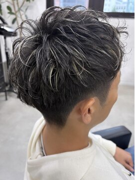 キラ 渋谷(KILLA) メンズハイライト/ブリーチダブルカラー/白髪ぼかしハイライト