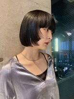 リベルタ 下北沢(liberta)&nbsp;顔周りカットのブルーアクセントボブ