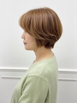 ナチュラルスポット(Natural Spot)&nbsp;さりげないハイライトで透明感が新鮮なショートボブ