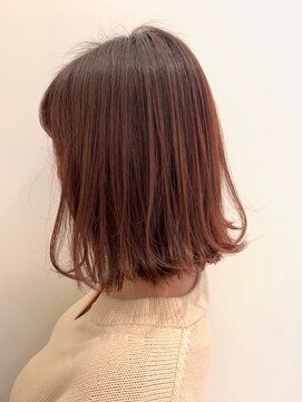 ビーハイブ 一番町店 アヴェダ(BEHIVE) 外ハネボブ AVEDAカラー×ピンクベージュ