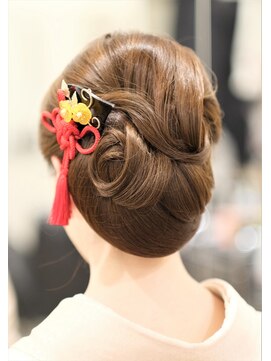 桜ギンザ (Ginza) 新春シニヨン。