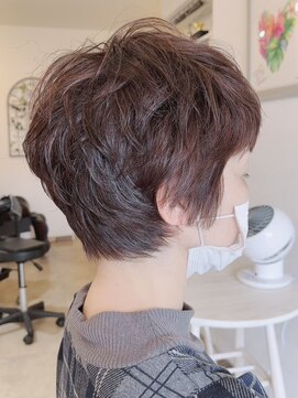 ラナ(Lana) ゆるふわカールショート