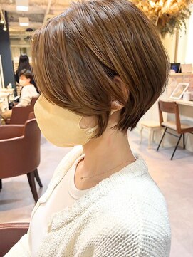 ジアン バイ ミルボン 西宮ガーデンズプラス(GIEN by milbon) 前下がりレイヤーショート×ベージュブラウン