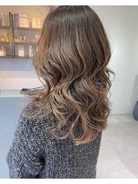 ベルム(Belme)&nbsp;白髪染めでも◎白髪染めを使わない透明感ミルクティーアッシュ