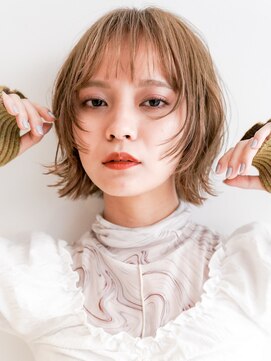 カライング(ing) 大人可愛い20代30代40代黒髪前下がりひし形小顔ボブ