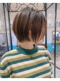 □ ウェーブミディアム似合わせカットメルティカラーショート/
