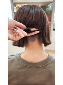 ボリュームが出やすい髪も襟足刈り上げてスッキリ☆