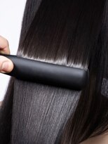 エーヴ 【髪質改善グロスストレート】髪の艶に悩むあなたに宝石の煌めき