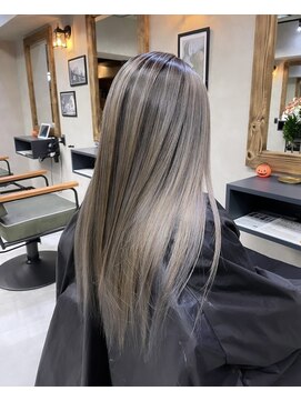 サニー 渋谷(SUNNY) バレイヤージュ、ハイライト、レイヤーロング、グレーベージュ