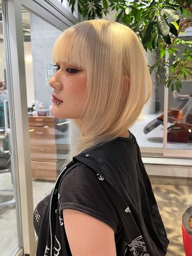 ローエ バイ デコ(Rohe by DECO) 【廣川】ホワイトブロンド/抜きっぱなし