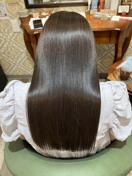 ファボリ(Favori) うるおいストレート