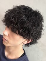 フィフス トウキョウ (fifth TOKYO)&nbsp;渋谷波巻きスパイラルパーマメンズカットシャドウマッシュウルフ