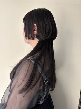 丸みボブとロングのクラゲヘア　2