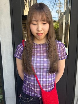 オリーブグレージュ×レイヤー