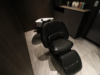 ネイロ(neiro)の写真/お悩みやご要望に合わせて、最適なスパをご提案。心地よい空間でリラックスしながら頭皮ケアで髪質も改善★