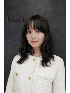 フェイバリットガーデン(favorite garden) 20代30代40代顔まわりレイヤーくびれヘアアッシュグレージュ