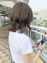 ルッツ(Lutz. hair design)&nbsp;オリーブグレージュ【千代田彩夏】