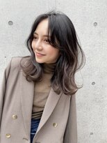 アトリエサニーデイ(atelier SUNNY DAY)&nbsp;セミロングレイヤーカット/グレージュ/前髪カット/顔まわり