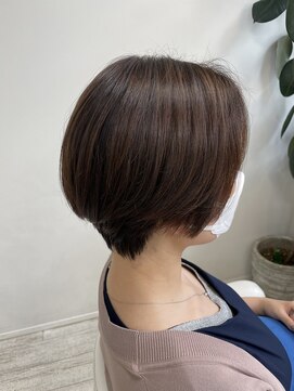 アルターシェリー(aL-ter che'rie) ショートボブ[黒髪/グレーベージュ/レイヤーロング/前髪パーマ ]