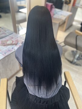 エルバイラビス 大宮(elu by lovis) 《Ami》ブルーブラック/コリアンブラック/エアリーロング/大宮