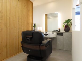 C+HAIR&SPA【シープラスヘアーアンドスパ】