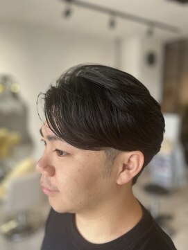 イレーヴ(Y`reve) クセを生かすセンターパート