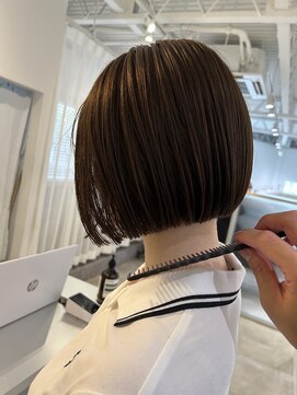 マチルダ(Matilda) 動きのあるボブ