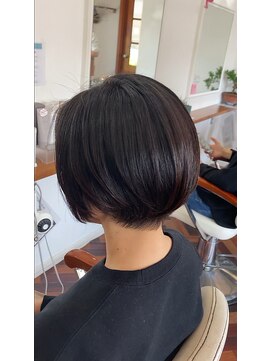 ヘアーアンドメイクアップモパ ショートボブ
