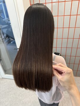 ペレ 栄 アネックス(PELE栄ANNEX) 韓国 くびれロング レイヤー ワンホンヘア 小顔前髪